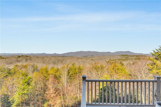 420 Packs Mountain Ridge Road, Taylors, SC 29687