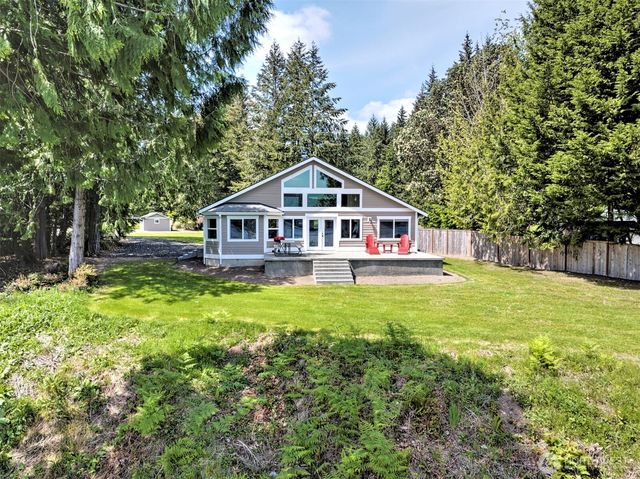 187 E Vineyard Crest Road, Grapeview, WA 98546