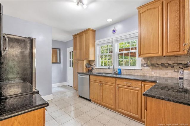 411 Vista Drive, Fayetteville, NC 28305
