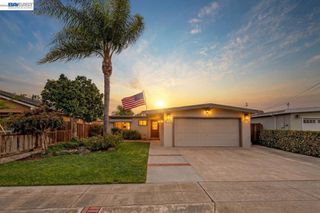 42657 Newport Dr, Fremont, CA 94538