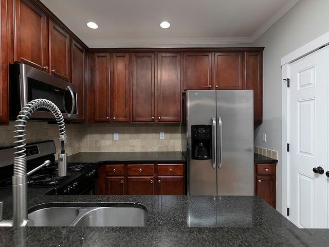 4300 Sandy Pointe 20, Acworth, GA 30101