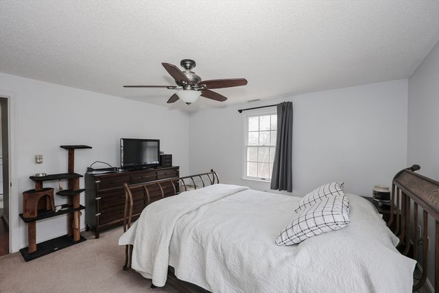 8 Oliver Street J, Haverhill, MA 01832