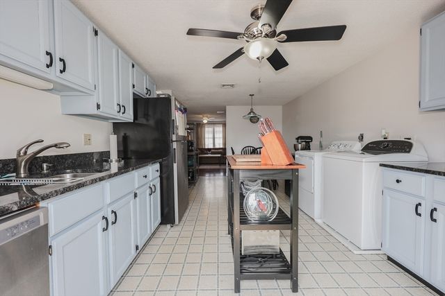 8 Oliver Street J, Haverhill, MA 01832