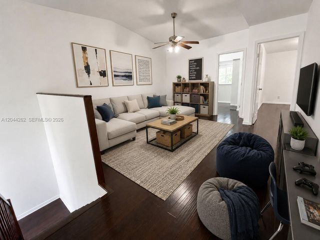 7022 Edgemere Ter, Palm Beach Gardens, FL 33410