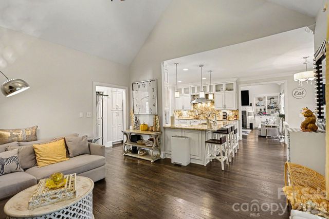 163 Evening Shadow Road, Lake Wylie, SC 29710