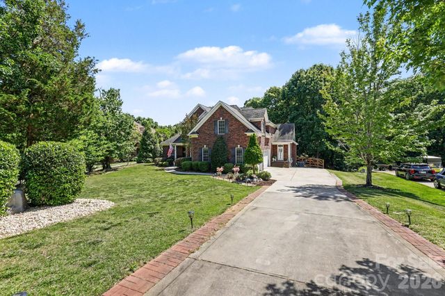 163 Evening Shadow Road, Lake Wylie, SC 29710