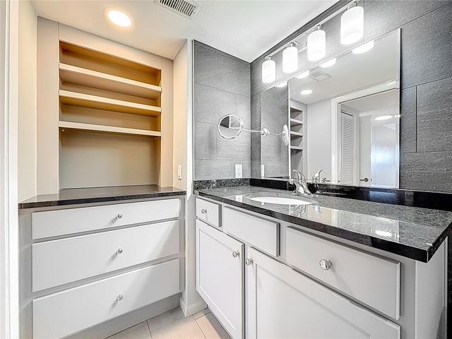 5400 PARK STREET N 607, St Petersburg, FL 33709