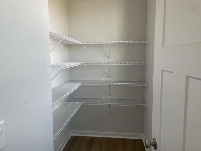 W193N5017 Rosemary RIDGE, Menomonee Falls, WI 53051