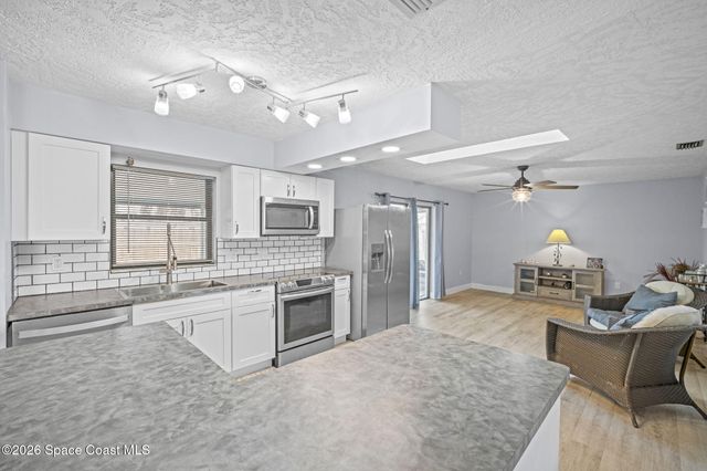 2545 Raintree Lake Circle, Merritt Island, FL 32953