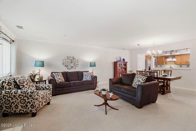 8605 Shelbyville Rd 125, Louisville, KY 40222