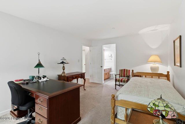 8605 Shelbyville Rd 125, Louisville, KY 40222