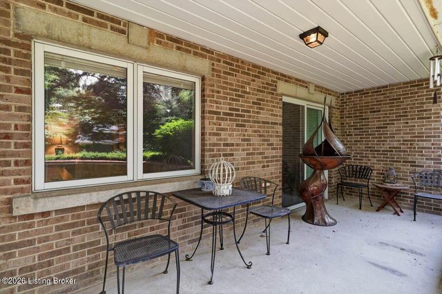 8605 Shelbyville Rd 125, Louisville, KY 40222