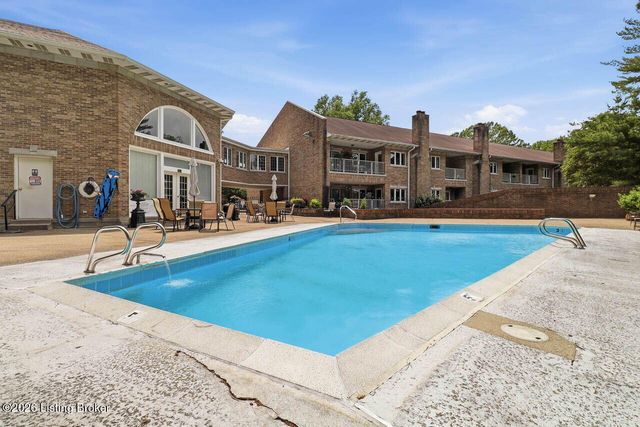 8605 Shelbyville Rd 125, Louisville, KY 40222