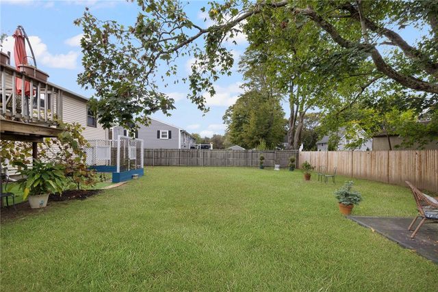 25 Webb Avenue, Warwick, RI 02889