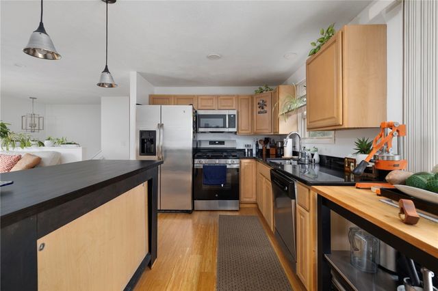 25 Webb Avenue, Warwick, RI 02889