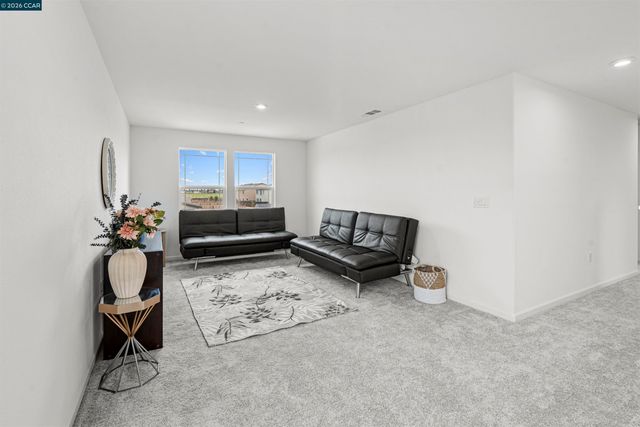 953 Arneis Ave, Manteca, CA 95337