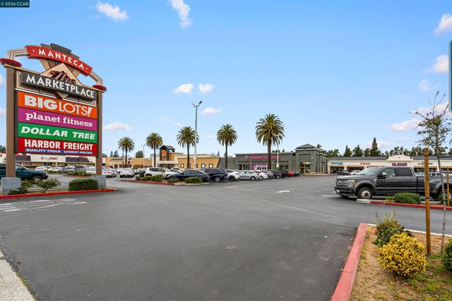953 Arneis Ave, Manteca, CA 95337