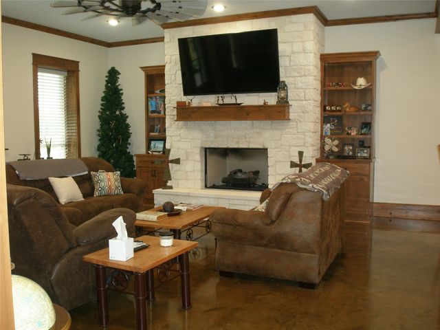 13001 County Road 3300, Brownsboro, TX 75756