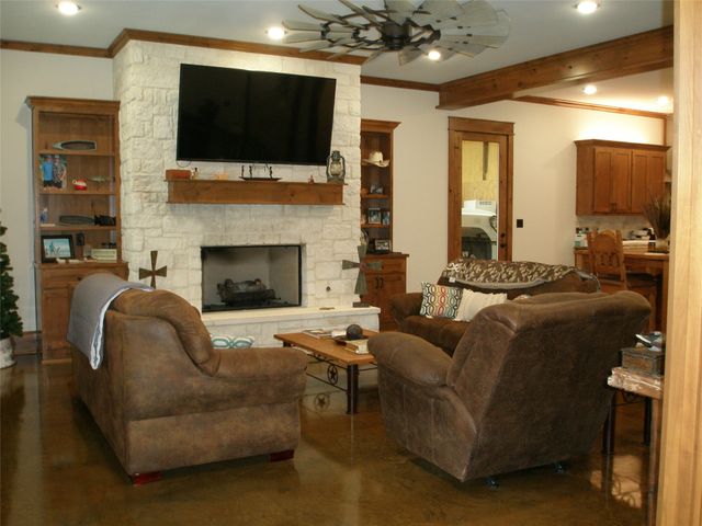 13001 County Road 3300, Brownsboro, TX 75756