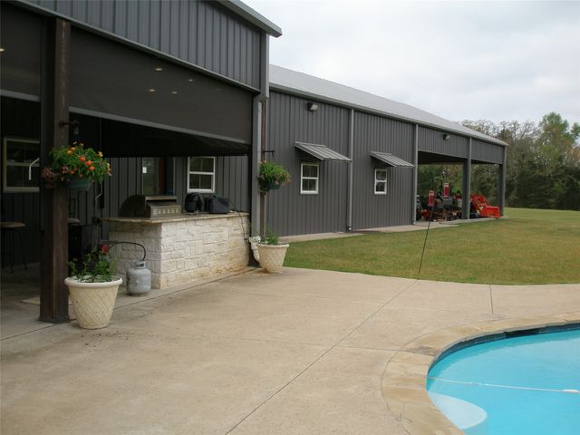 13001 County Road 3300, Brownsboro, TX 75756