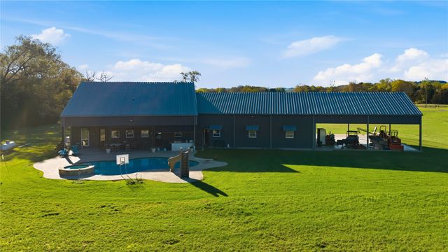 13001 County Road 3300, Brownsboro, TX 75756