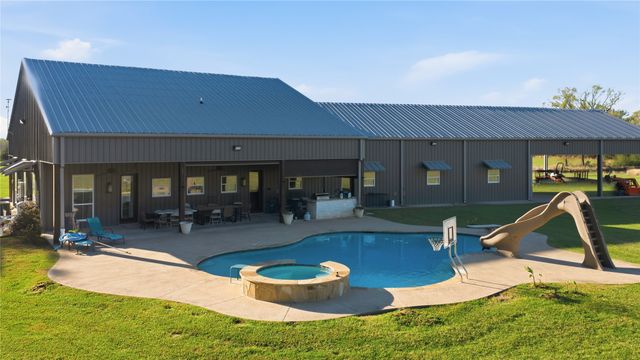 13001 County Road 3300, Brownsboro, TX 75756