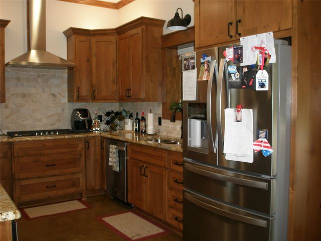 13001 County Road 3300, Brownsboro, TX 75756