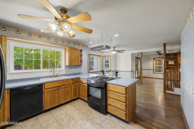 3235 W STATE Avenue, Phoenix, AZ 85051