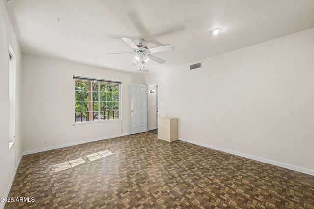 3235 W STATE Avenue, Phoenix, AZ 85051