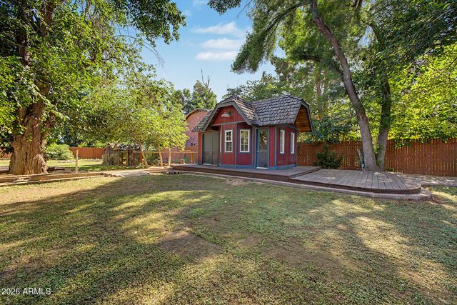 3235 W STATE Avenue, Phoenix, AZ 85051