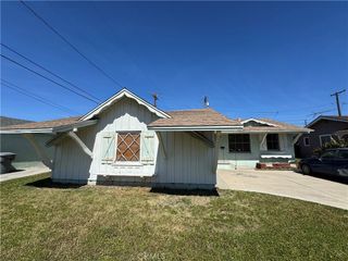 7675 El Escorial, Buena Park, CA 90620