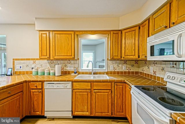 24 ARNELL RD, Rehoboth Beach, DE 19971