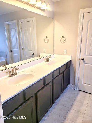 521 Flip Flop Lane, Grimesland, NC 27837