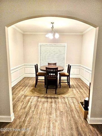 521 Flip Flop Lane, Grimesland, NC 27837