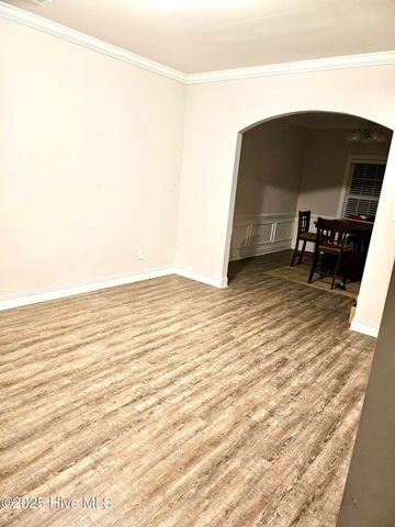 521 Flip Flop Lane, Grimesland, NC 27837