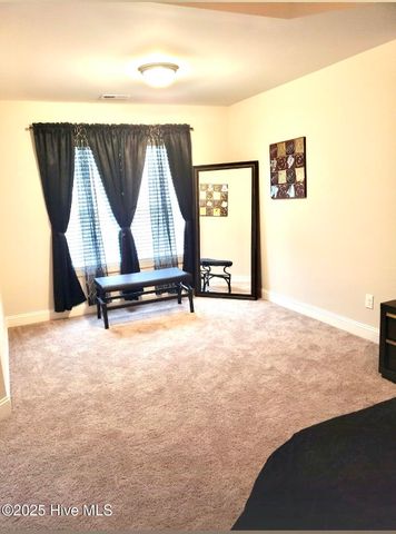 521 Flip Flop Lane, Grimesland, NC 27837