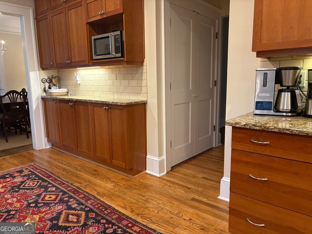 1067 Lanier Boulevard NE, Atlanta, GA 30306