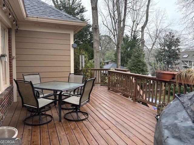 1067 Lanier Boulevard NE, Atlanta, GA 30306