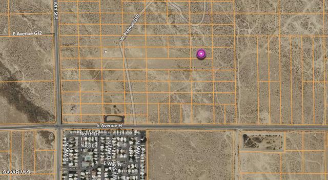 13xx E Vic Avenue G-8, Lancaster, CA 93535