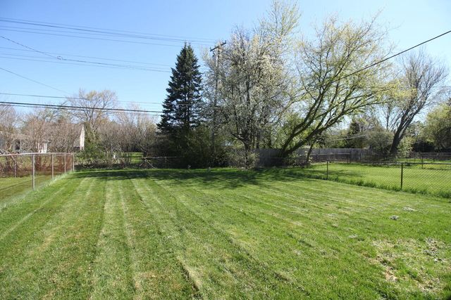 18905 Woodland Street, Harper Woods City, MI 48225