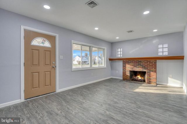 1400 SIMPSON FERRY ROAD, New Cumberland, PA 17070