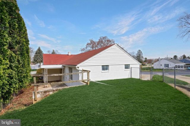 1400 SIMPSON FERRY ROAD, New Cumberland, PA 17070