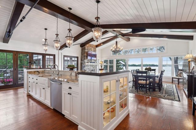 3035 Casco Point Road, Wayzata, MN 55391