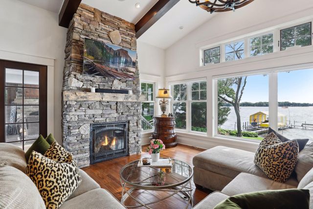 3035 Casco Point Road, Wayzata, MN 55391