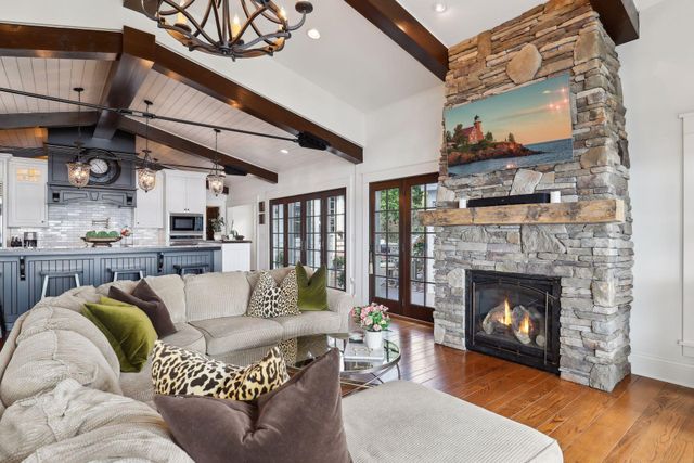 3035 Casco Point Road, Wayzata, MN 55391