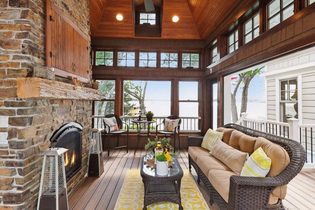 3035 Casco Point Road, Wayzata, MN 55391