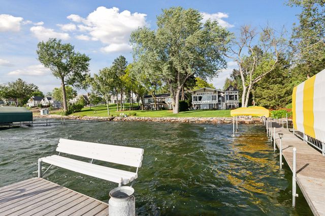 3035 Casco Point Road, Wayzata, MN 55391