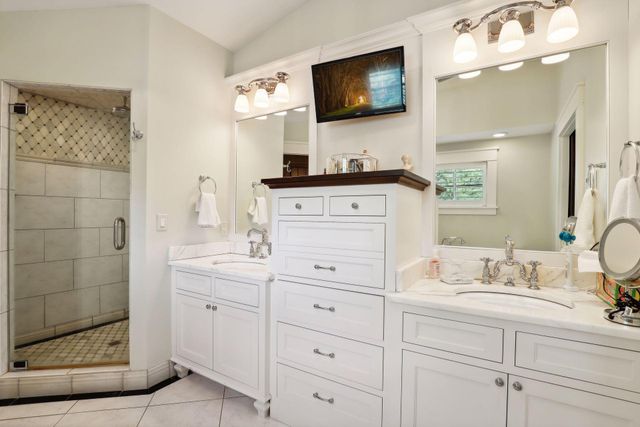 3035 Casco Point Road, Wayzata, MN 55391