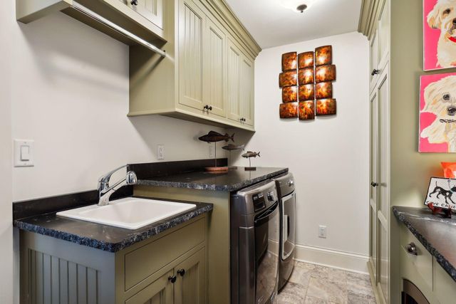 3035 Casco Point Road, Wayzata, MN 55391
