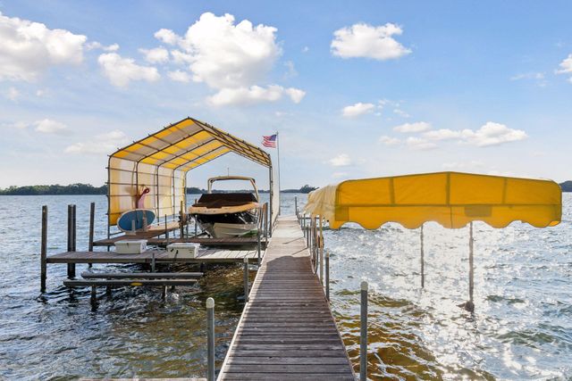 3035 Casco Point Road, Wayzata, MN 55391